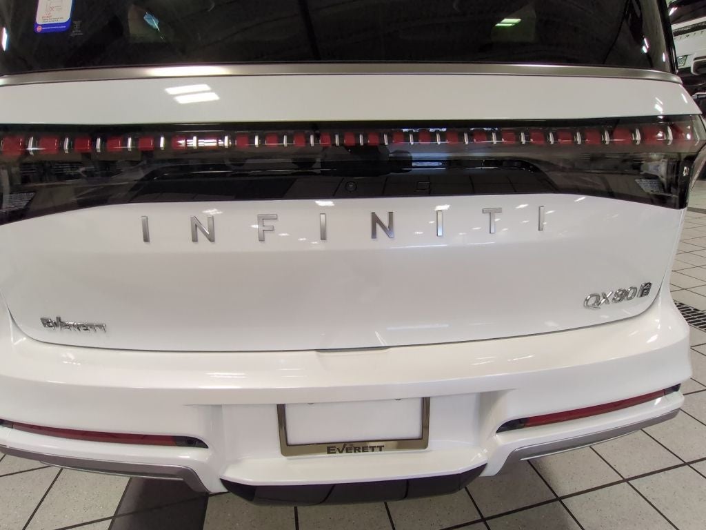 2026 INFINITI QX80 Luxe 4WD