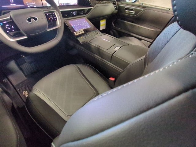 2026 INFINITI QX80 Luxe 4WD