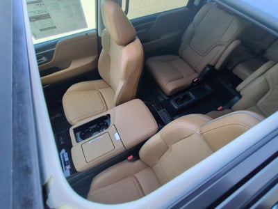 2027 INFINITI QX80 Luxe 4WD
