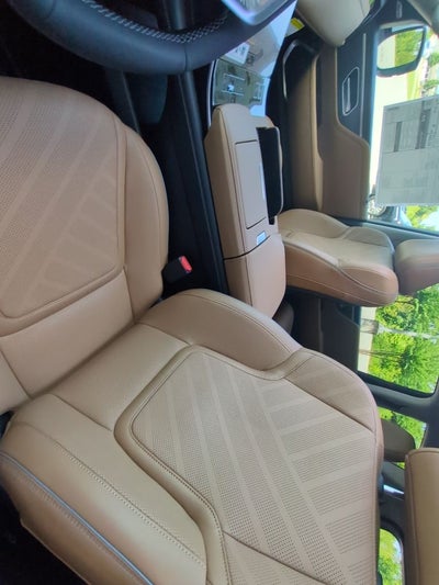 2027 INFINITI QX80 Luxe 4WD