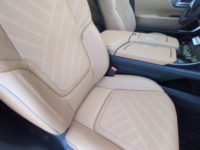 2027 INFINITI QX80 Luxe 4WD
