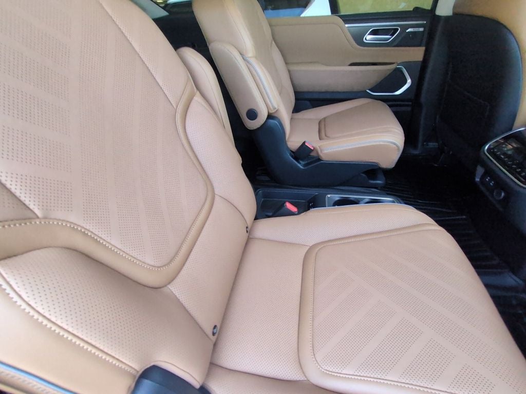 2027 INFINITI QX80 Luxe 4WD