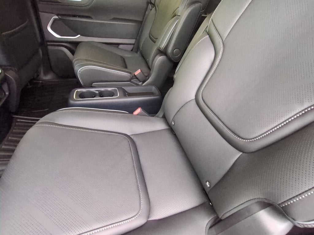 2027 INFINITI QX80 Luxe 4WD