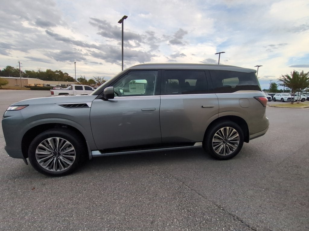 2027 INFINITI QX80 Luxe 4WD