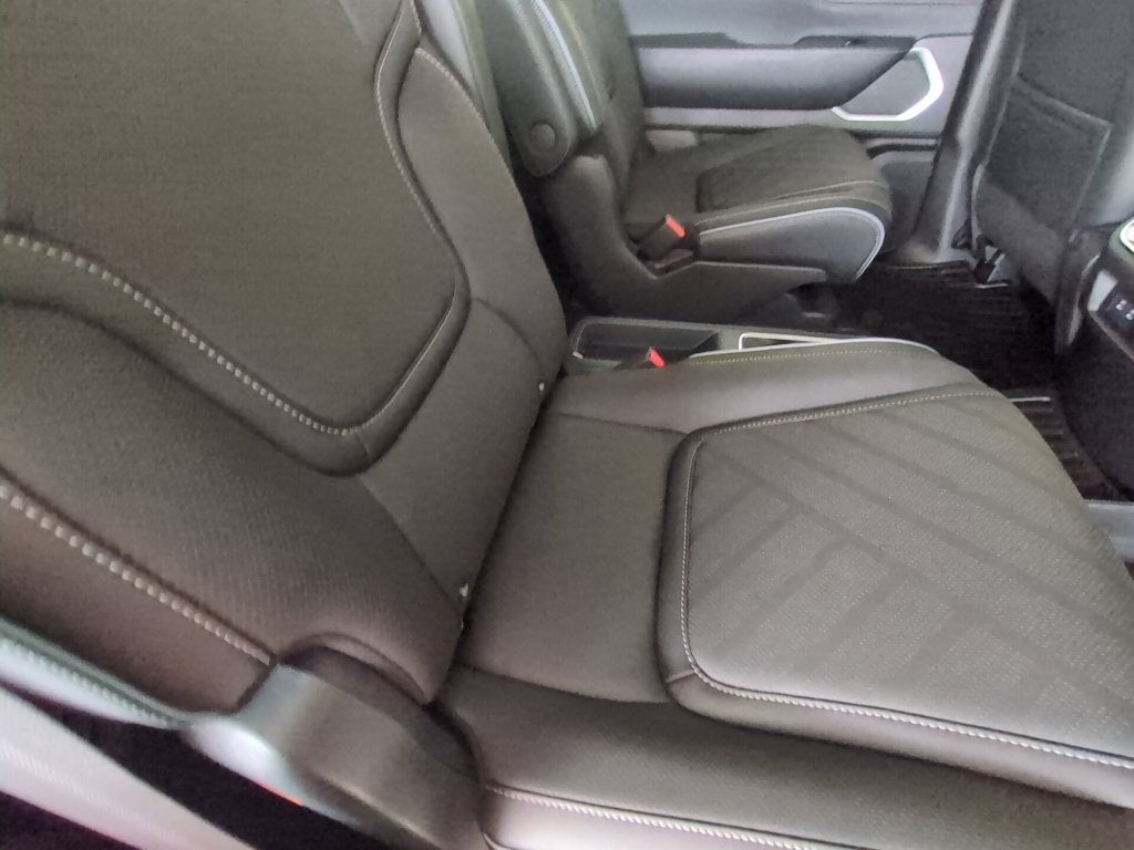 2027 INFINITI QX80 Luxe 4WD