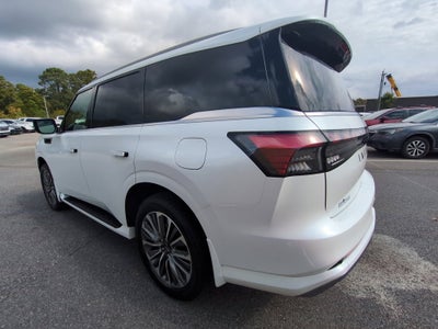 2027 INFINITI QX80 Luxe 4WD