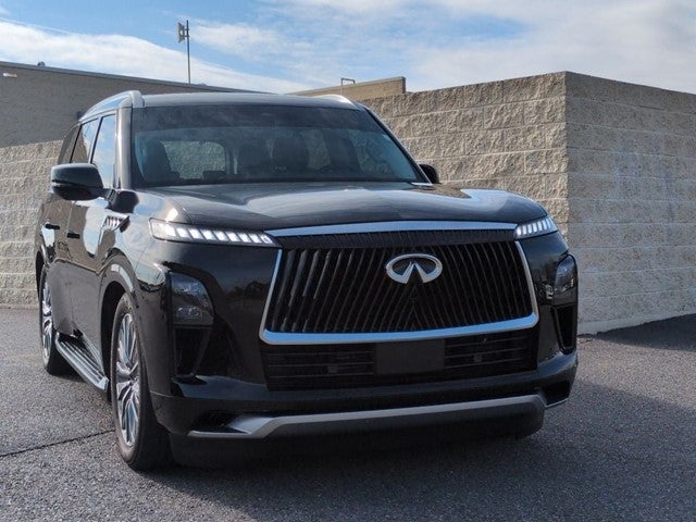 2025 INFINITI QX80 Luxe 4WD