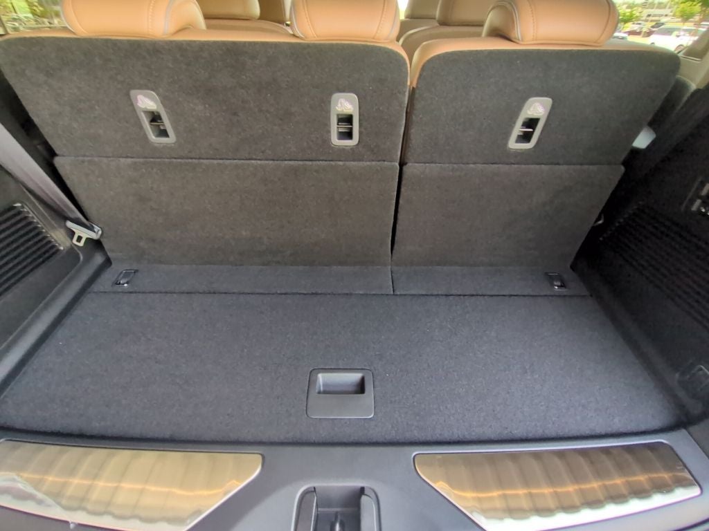2027 INFINITI QX80 Luxe 4WD
