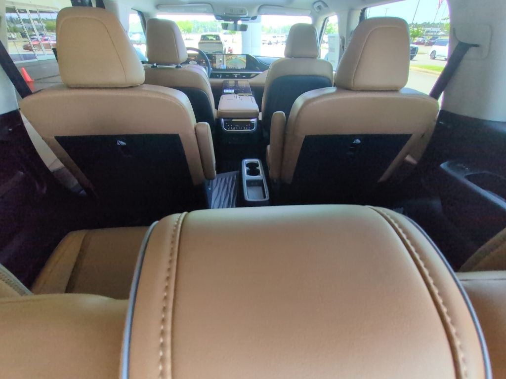 2027 INFINITI QX80 Luxe 4WD