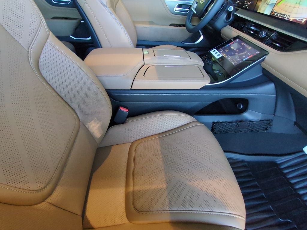 2027 INFINITI QX80 Luxe 4WD