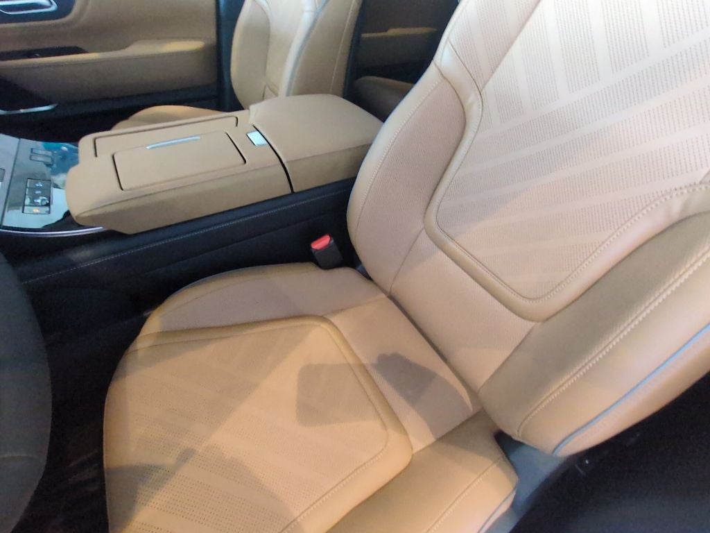 2027 INFINITI QX80 Luxe 4WD