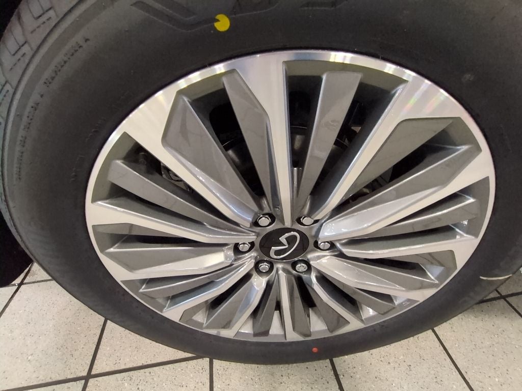 2026 INFINITI QX80 Luxe 4WD