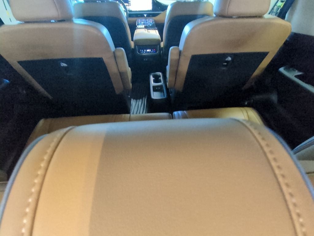 2027 INFINITI QX80 Luxe 4WD