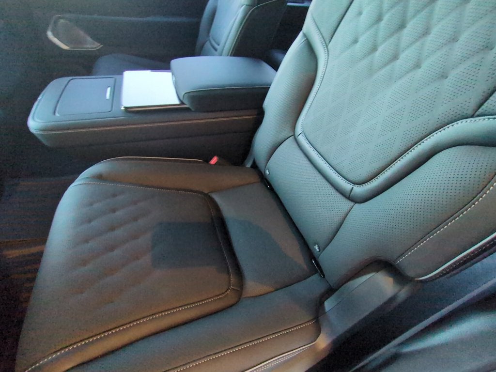 2027 INFINITI QX80 Autograph 4WD