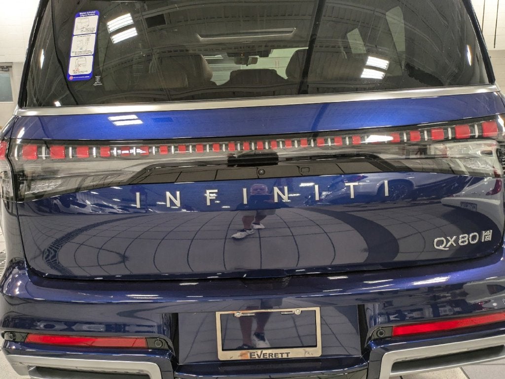 2025 INFINITI QX80 SENSORY