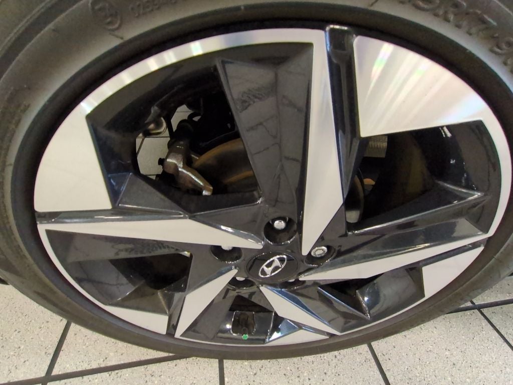 2023 Hyundai Elantra Hybrid Limited