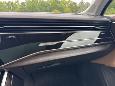 2021 Audi Q7 45 Premium Plus quattro