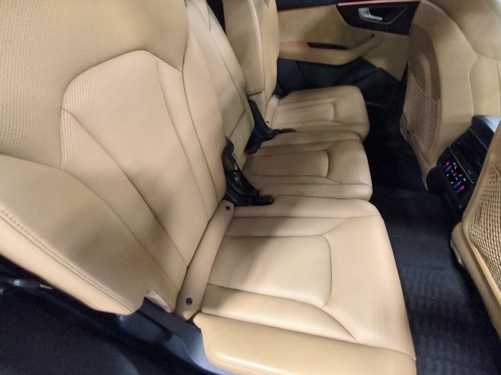 2021 Audi Q7 55 Prestige quattro