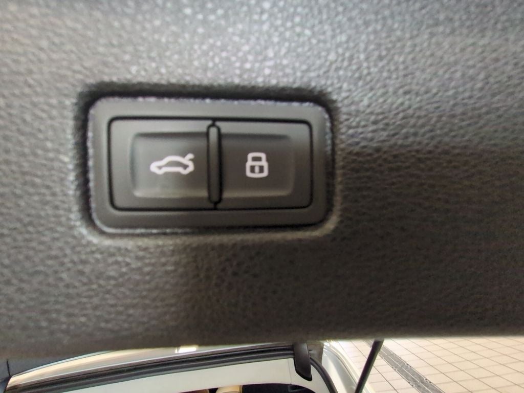 2021 Audi Q7 55 Prestige quattro