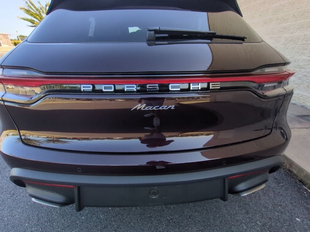 2026 Porsche Macan Base