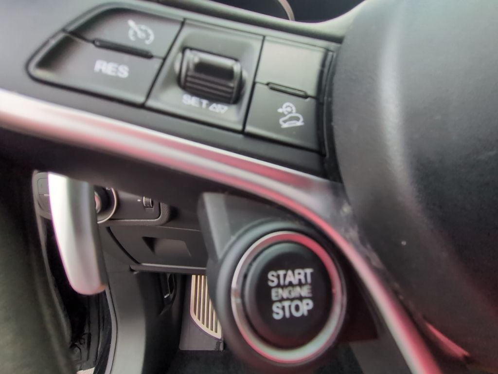 2019 Alfa Romeo Stelvio Base