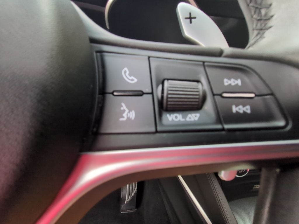 2019 Alfa Romeo Stelvio Base