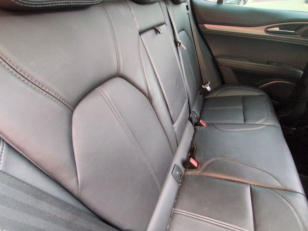 2019 Alfa Romeo Stelvio Base